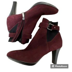 Aquatalia - Never worn! Suede Maroon with heel, bootie size 9.5